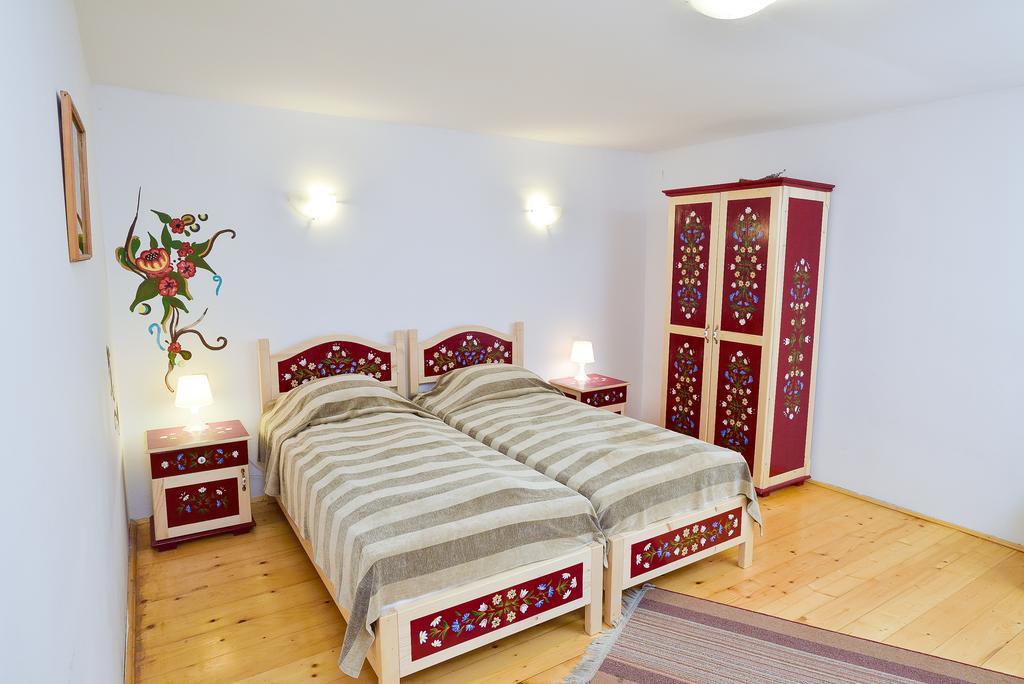 Pension Bassen Bazna Exterior photo